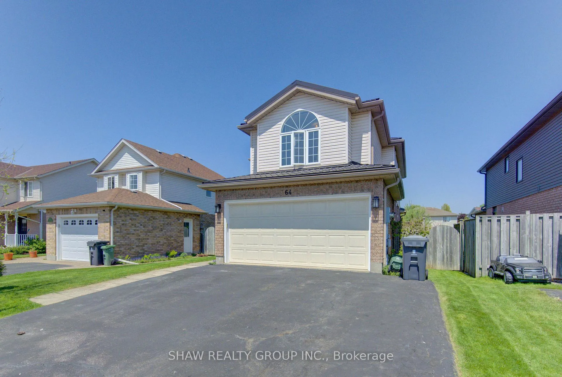 Photo 2 of 64 Deerpath Drive, Guelph, Willow West/Sugarbush/West Acres — HOMEH