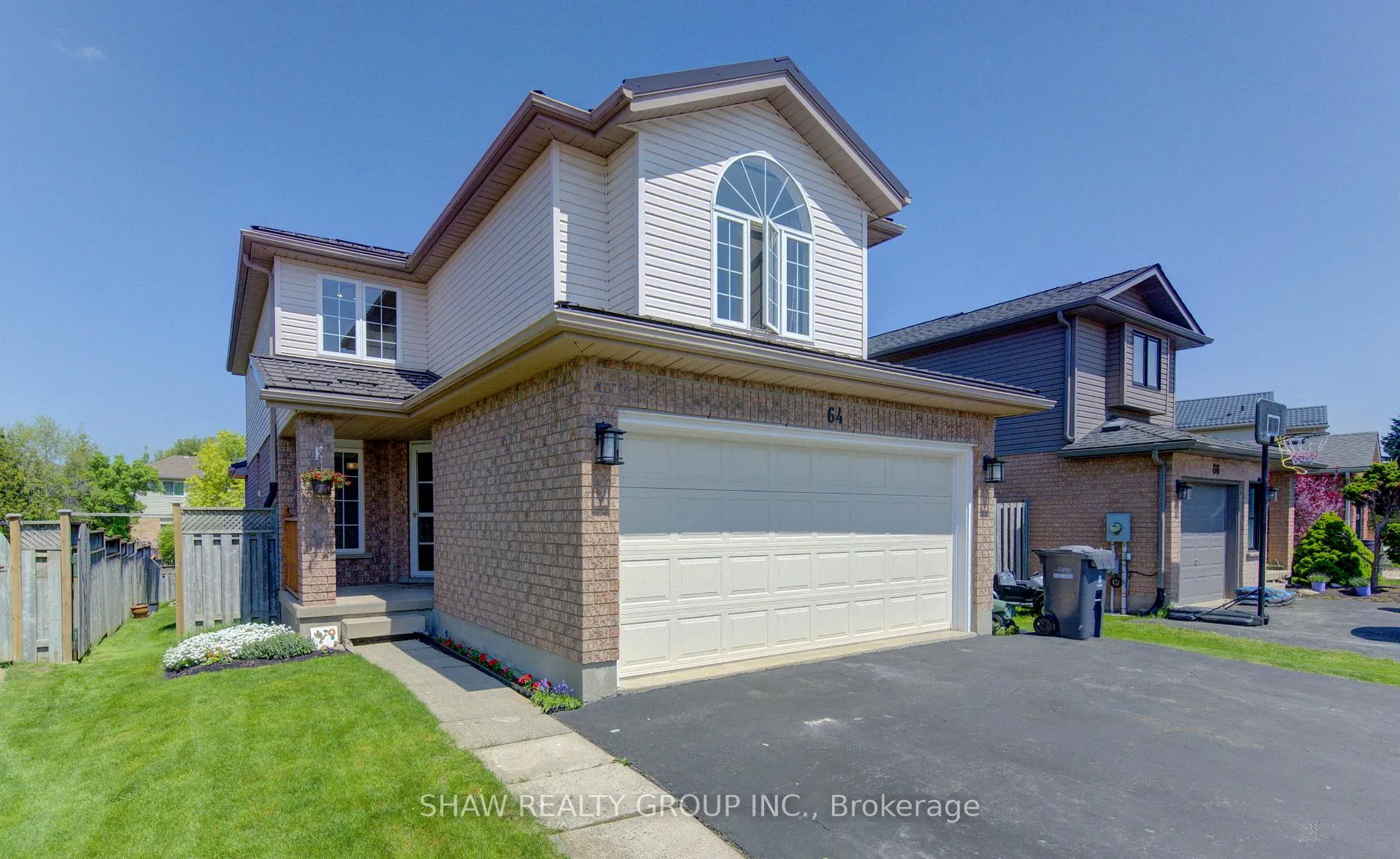 Photo 4 of 64 Deerpath Drive, Guelph, Willow West/Sugarbush/West Acres — HOMEH