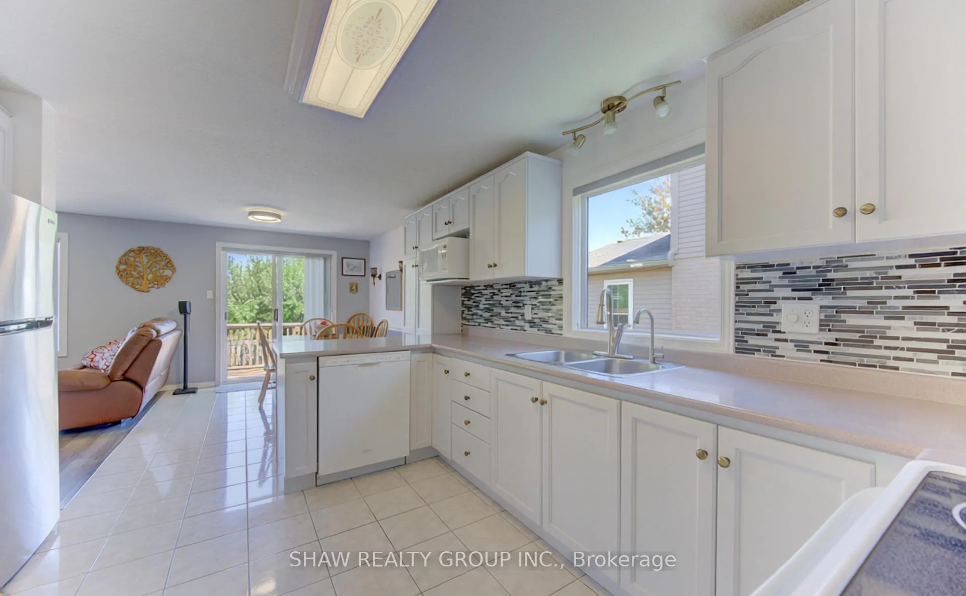 Photo 19 of 64 Deerpath Drive, Guelph, Willow West/Sugarbush/West Acres — HOMEH
