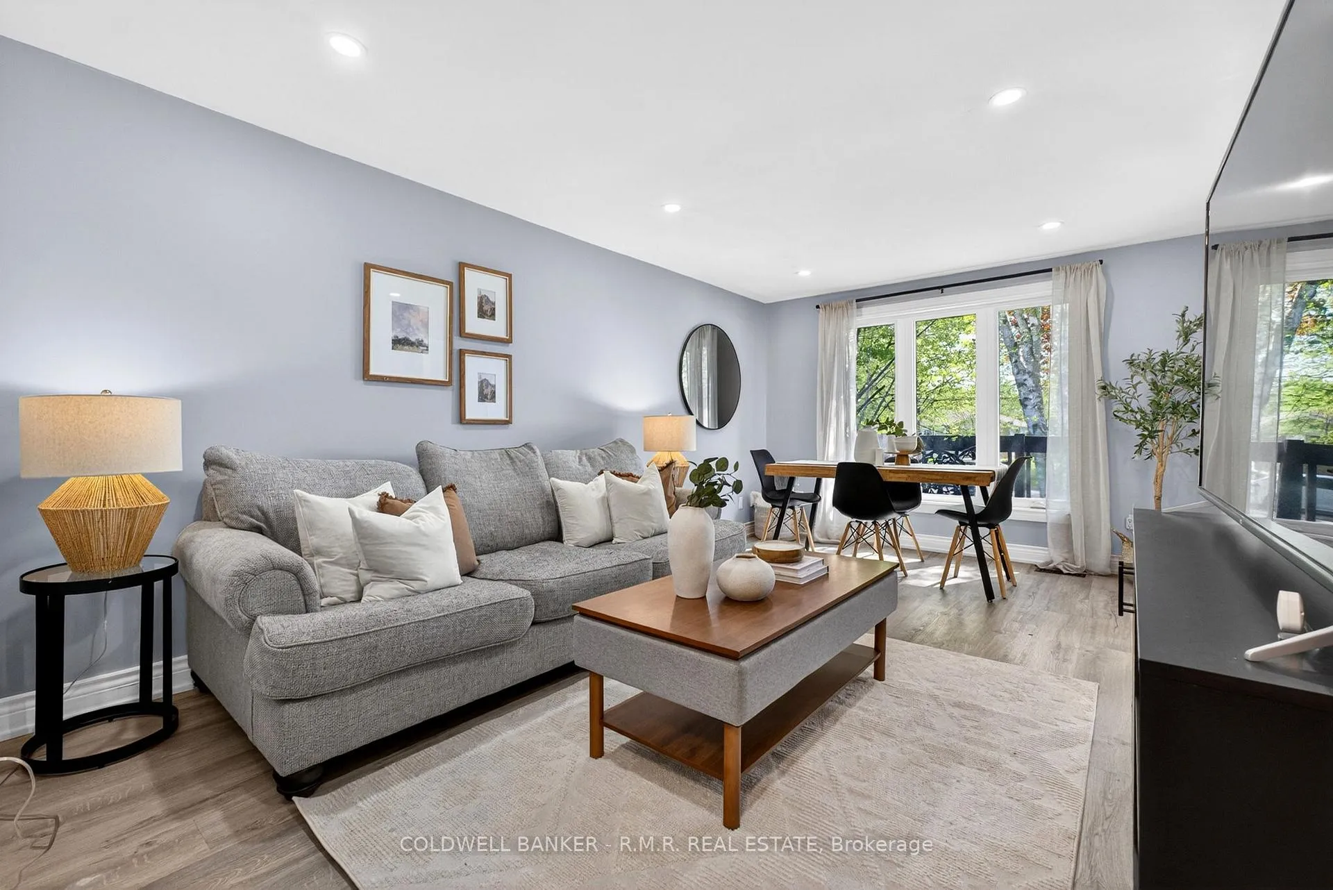Photo 9 of 729 Downview Crescent, Oshawa, Donevan — HOMEH