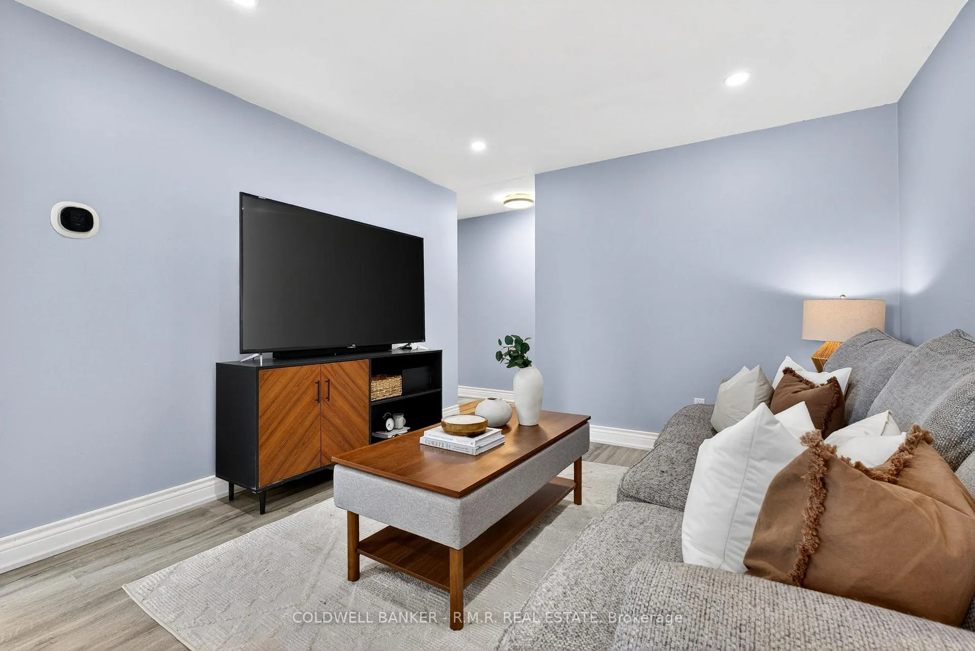 Photo 13 of 729 Downview Crescent, Oshawa, Donevan — HOMEH