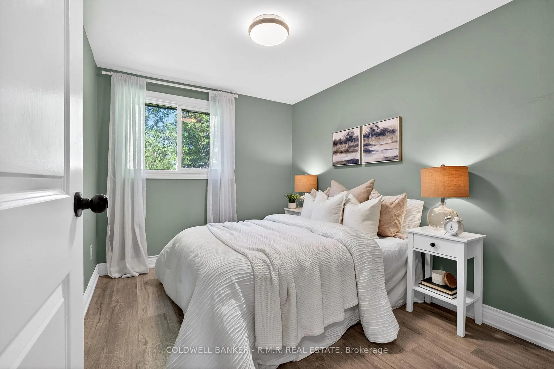 Photo 20 of 729 Downview Crescent, Oshawa, Donevan — HOMEH