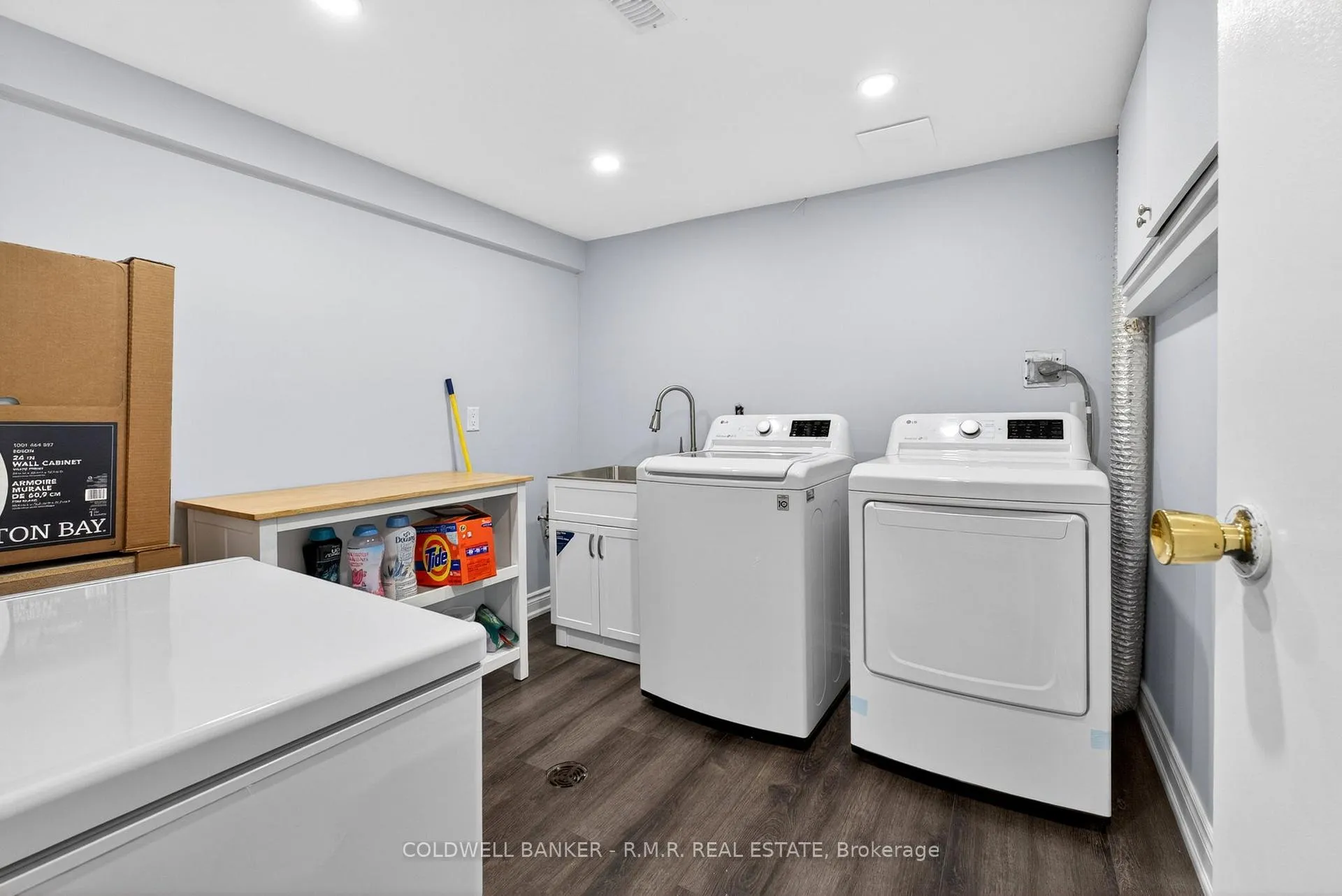 Photo 37 of 729 Downview Crescent, Oshawa, Donevan — HOMEH