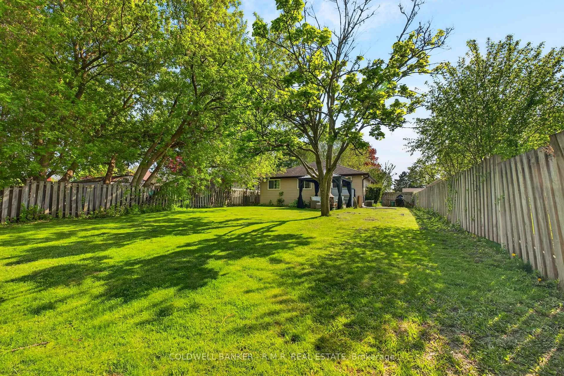 Photo 41 of 729 Downview Crescent, Oshawa, Donevan — HOMEH