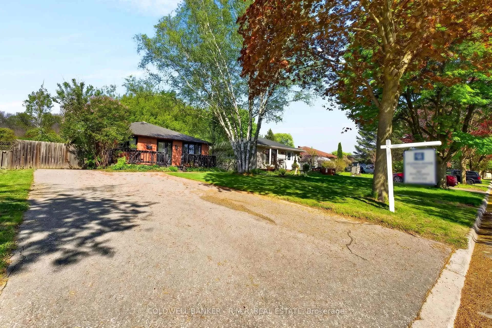 Photo 46 of 729 Downview Crescent, Oshawa, Donevan — HOMEH
