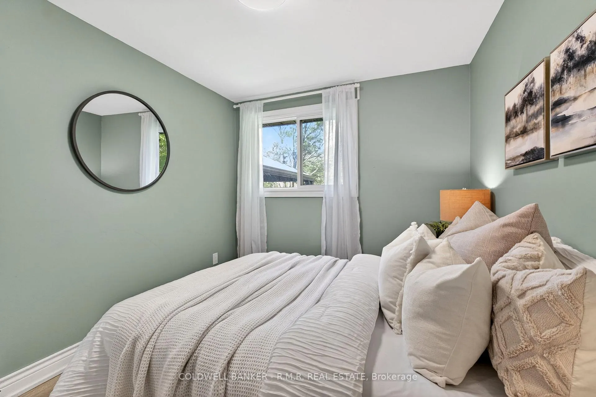 Photo 47 of 729 Downview Crescent, Oshawa, Donevan — HOMEH