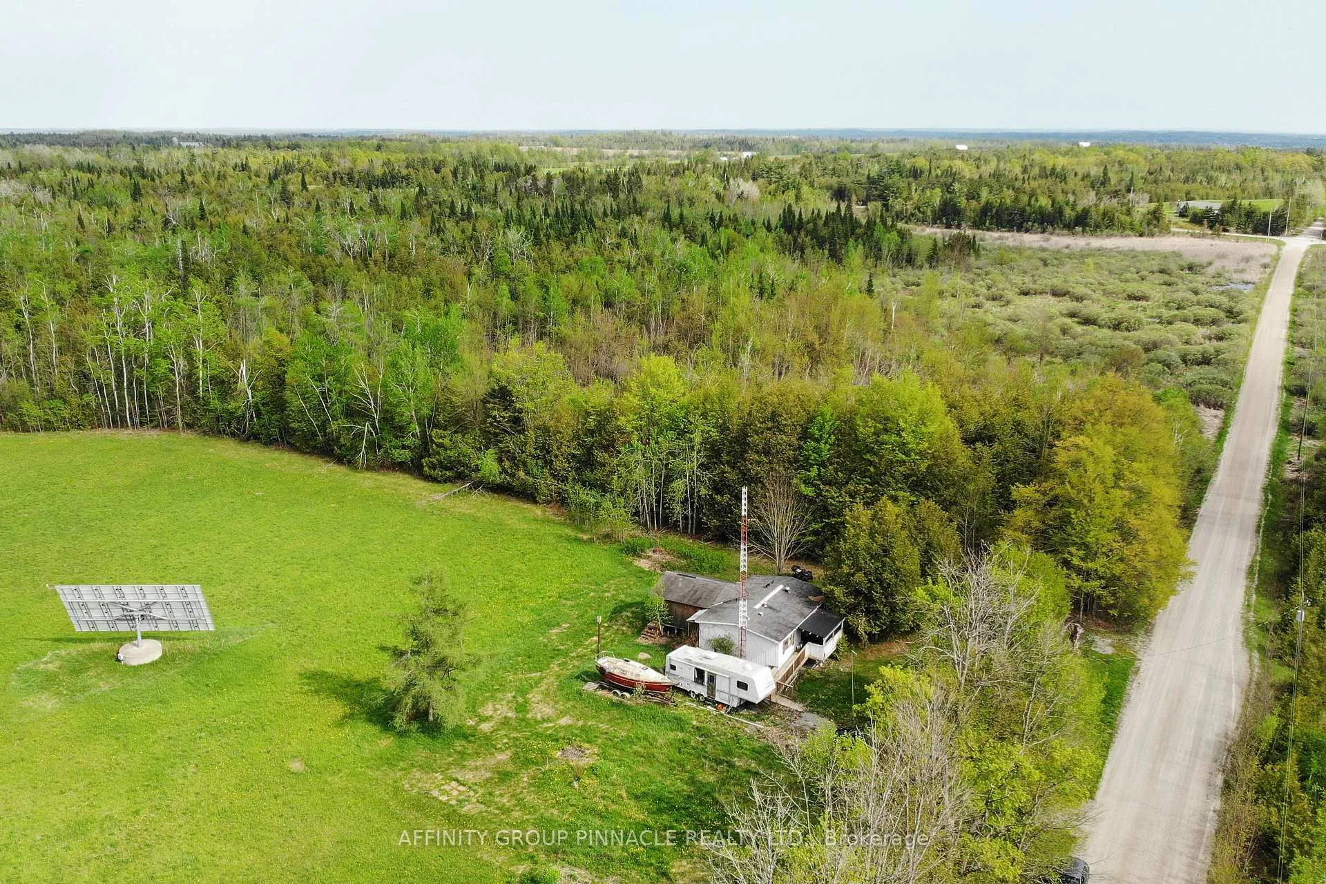 Photo 2 of 19 Patterson Road, Kawartha Lakes, Verulam — HOMEH