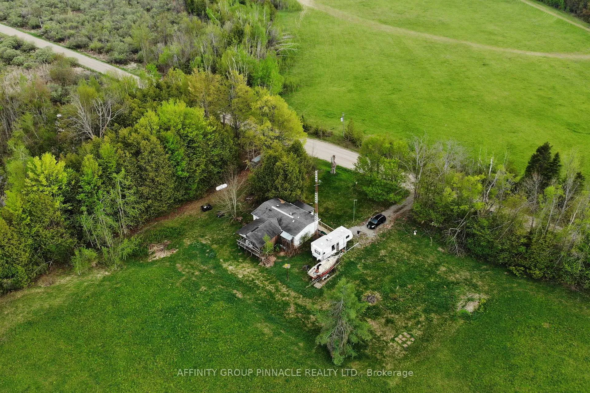 Photo 7 of 19 Patterson Road, Kawartha Lakes, Verulam — HOMEH