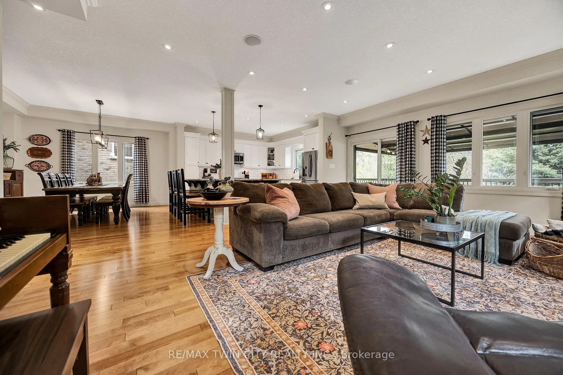 Photo 13 of 71 Birkinshaw Road, Cambridge — HOMEH