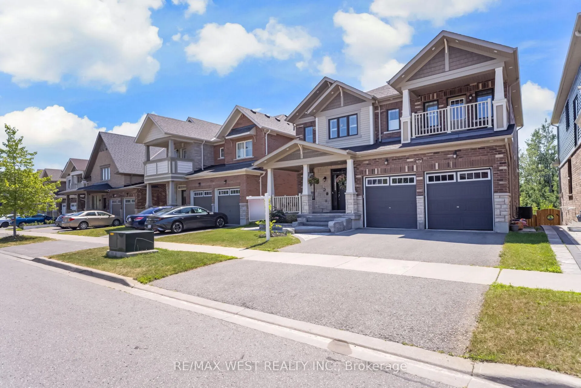 Photo 4 of 207 Symington Avenue, Oshawa, Windfields — HOMEH