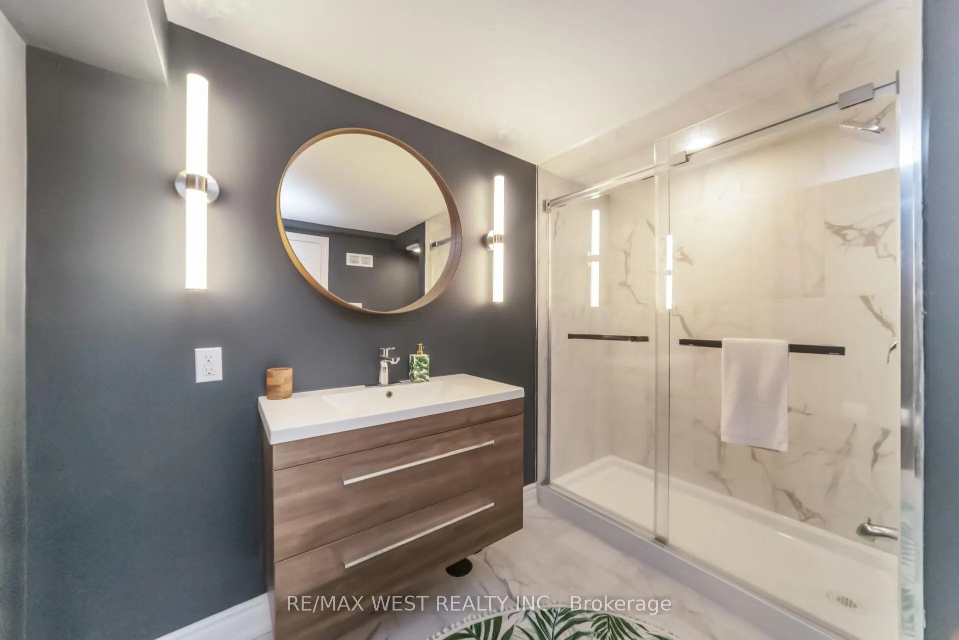 Photo 43 of 207 Symington Avenue, Oshawa, Windfields — HOMEH