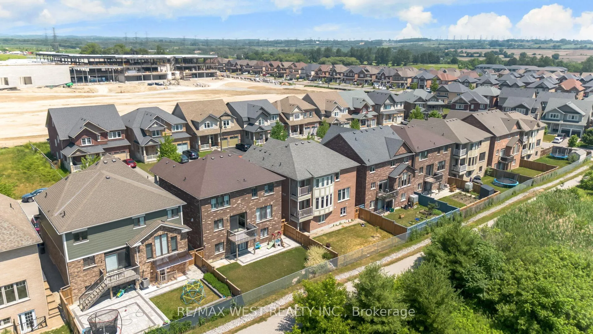 Photo 48 of 207 Symington Avenue, Oshawa, Windfields — HOMEH