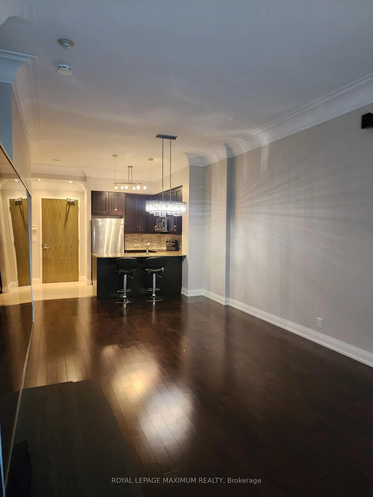 Photo 4 of Unit 507, 83 Woodbridge Avenue, Vaughan, West Woodbridge — HOMEH