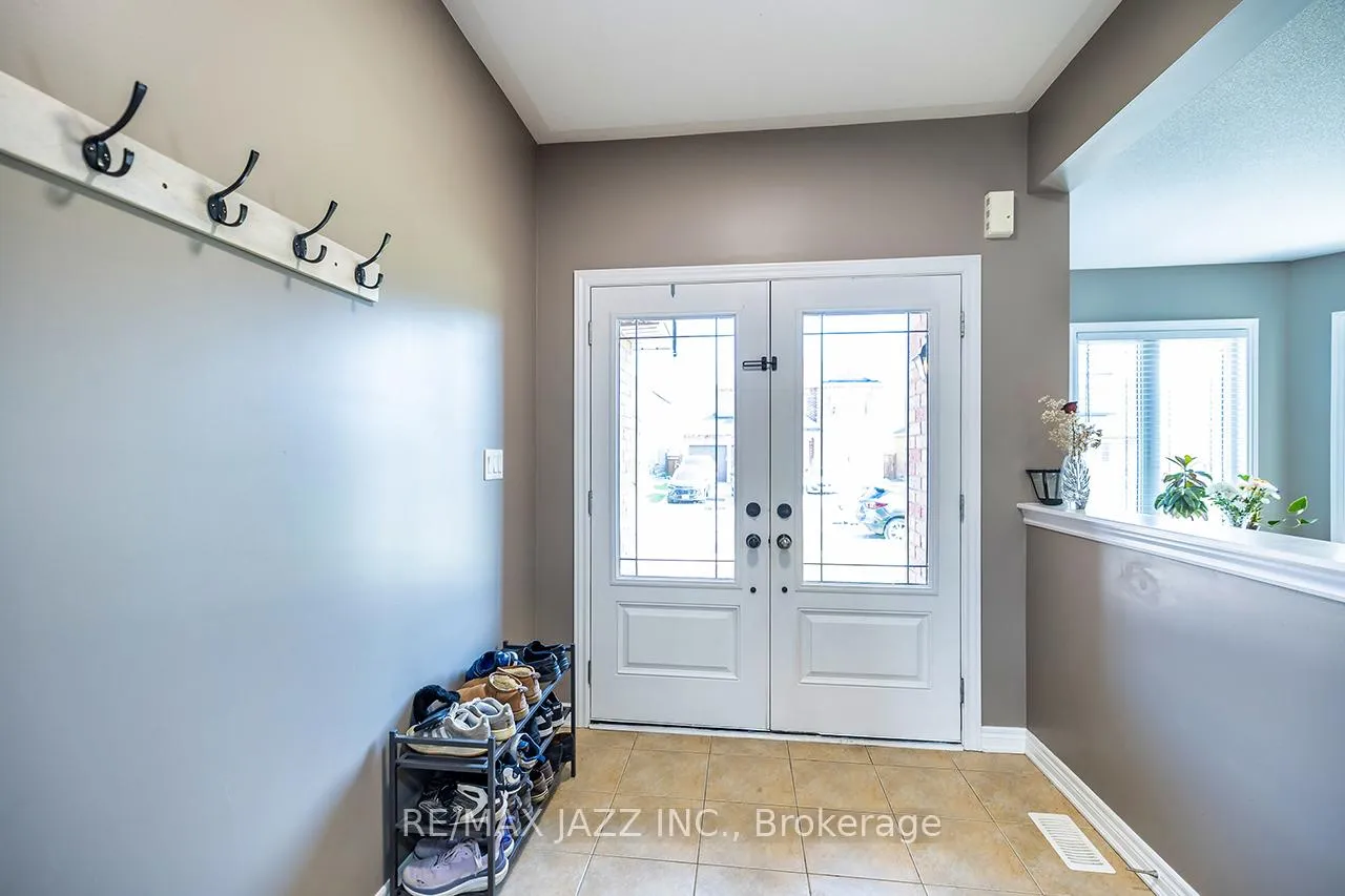 Photo 4 of 38 Pollock Avenue, Brock, Beaverton — HOMEH