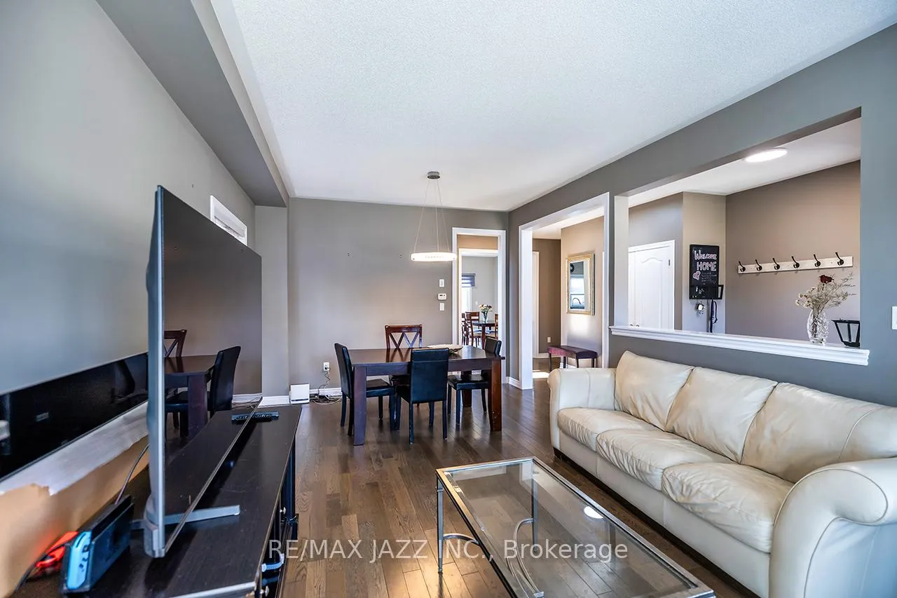 Photo 8 of 38 Pollock Avenue, Brock, Beaverton — HOMEH