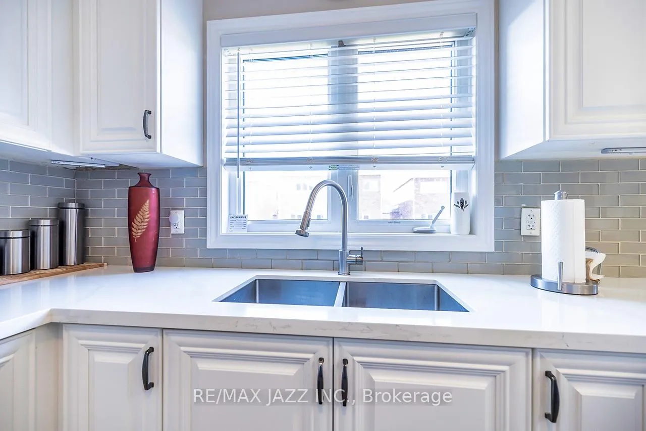 Photo 18 of 38 Pollock Avenue, Brock, Beaverton — HOMEH