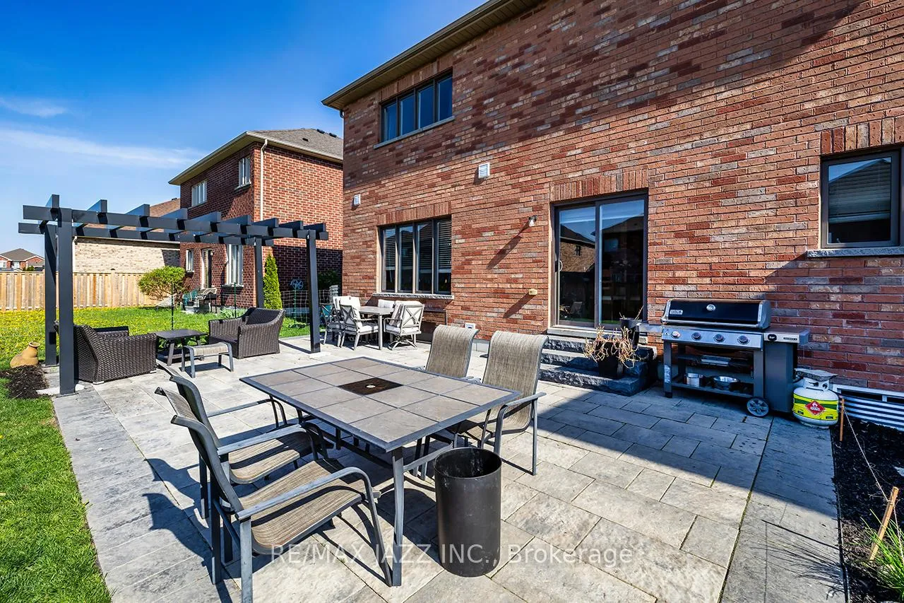 Photo 40 of 38 Pollock Avenue, Brock, Beaverton — HOMEH