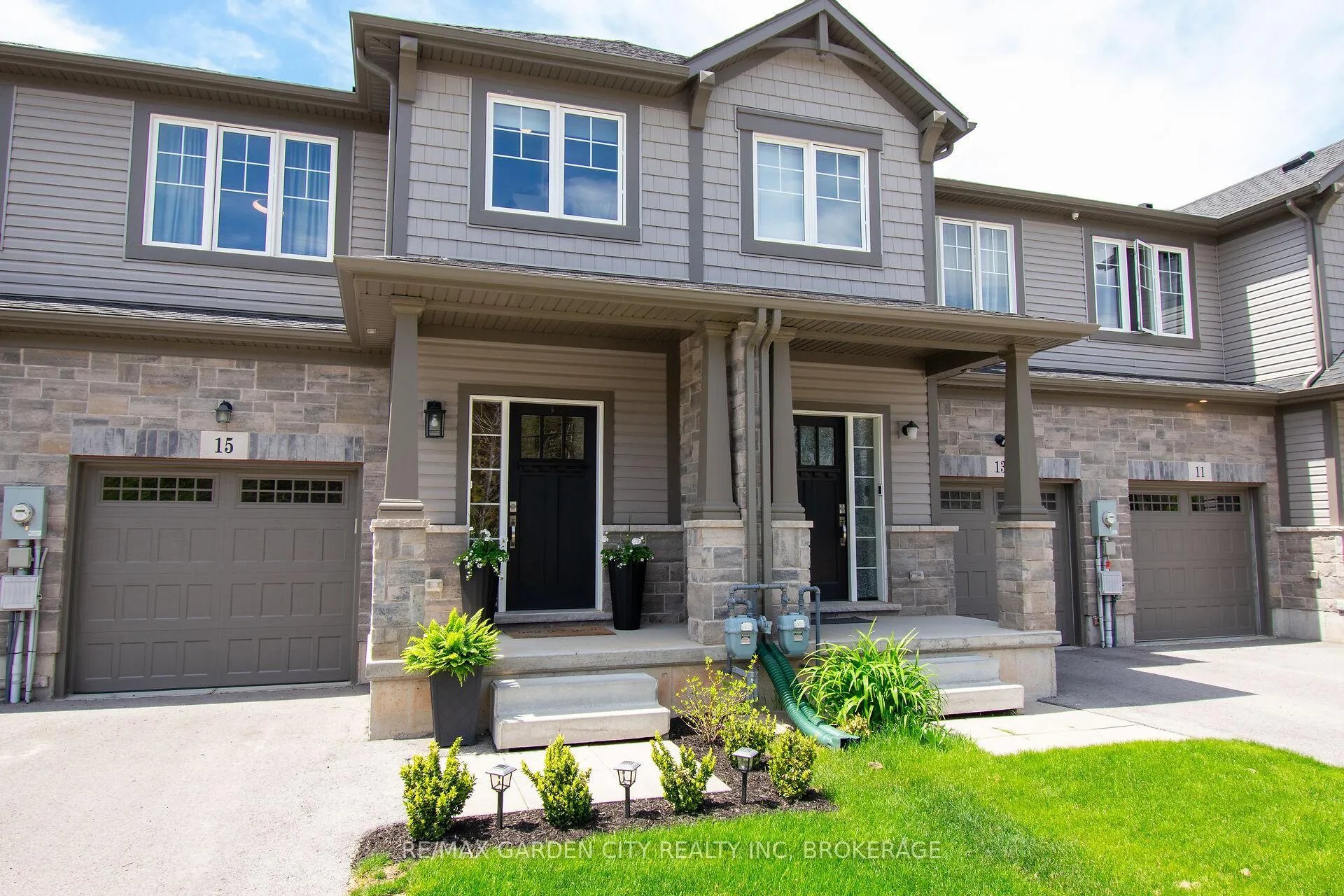 Photo 1 of 15 Lymburner Street, Pelham, Fonthill — HOMEH