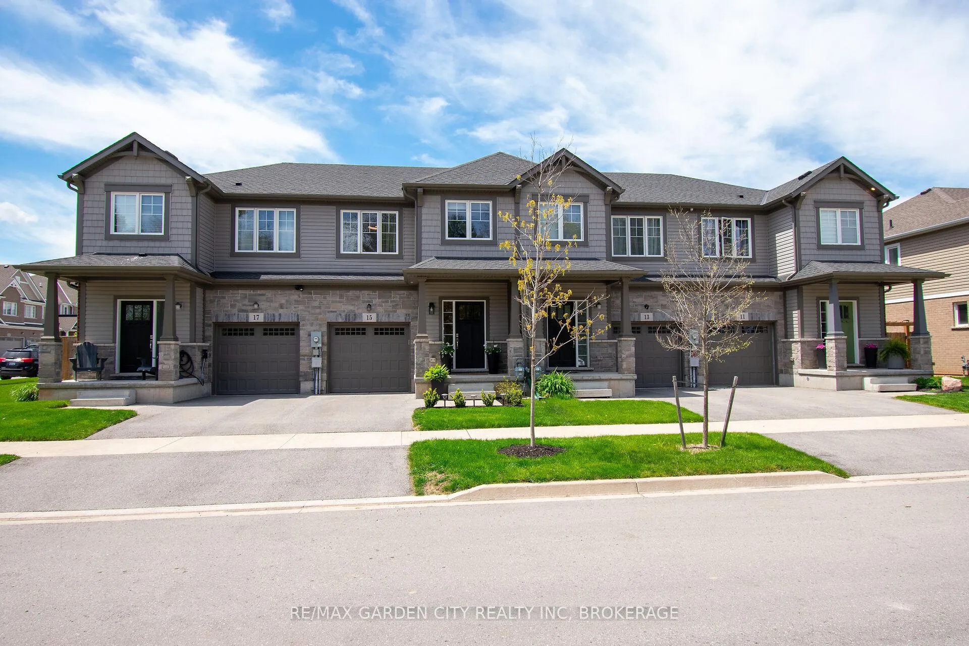 Photo 3 of 15 Lymburner Street, Pelham, Fonthill — HOMEH