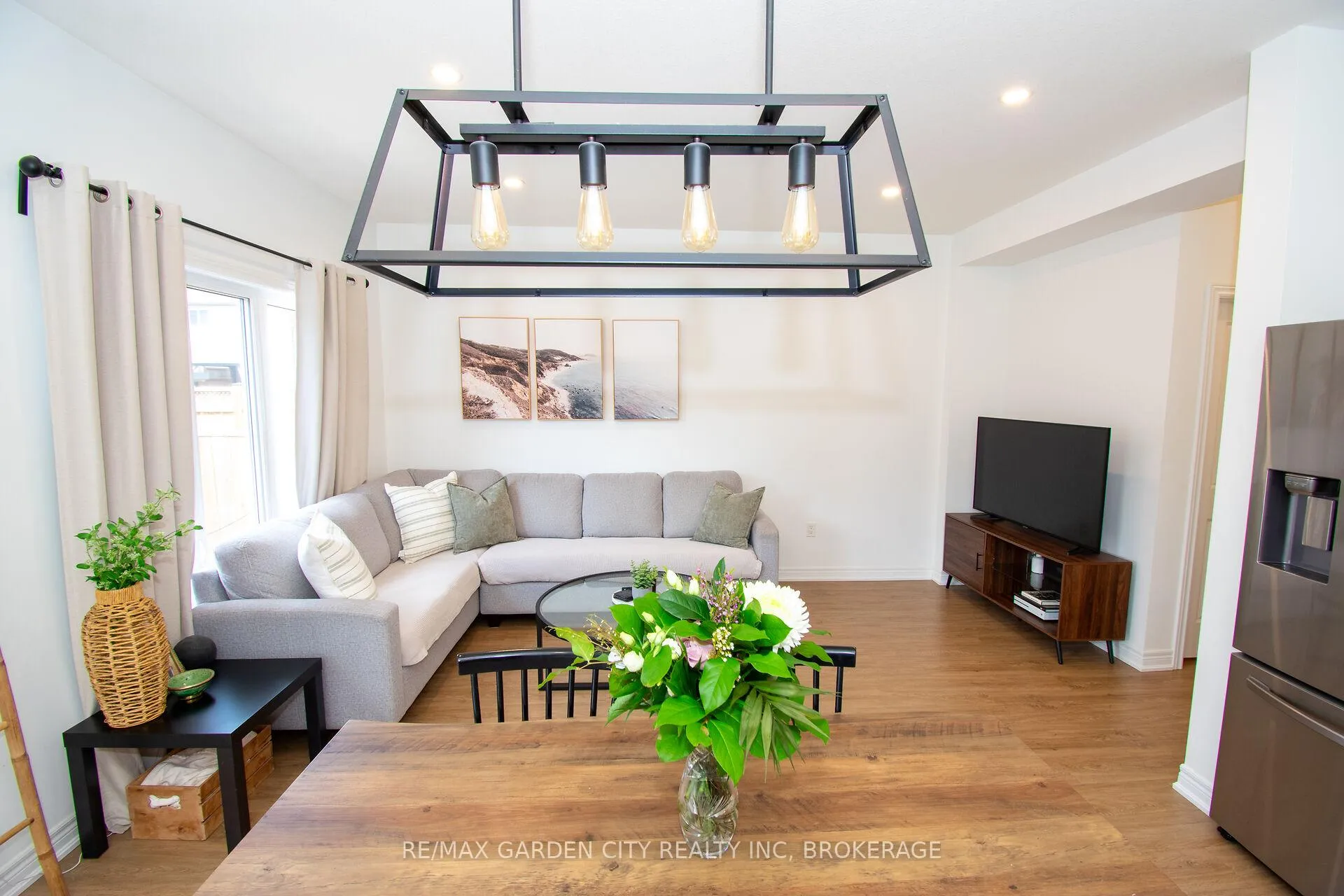 Photo 8 of 15 Lymburner Street, Pelham, Fonthill — HOMEH