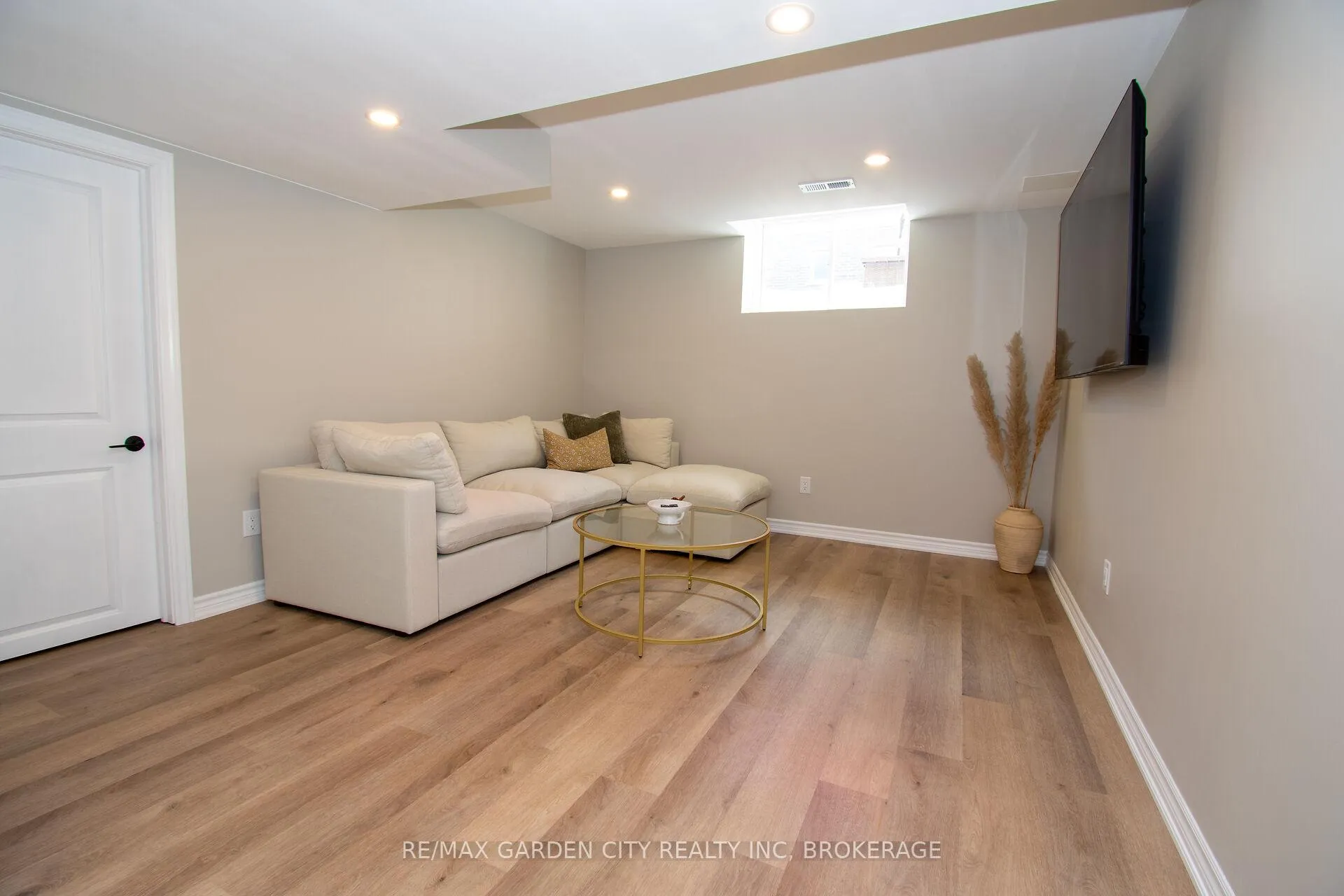 Photo 32 of 15 Lymburner Street, Pelham, Fonthill — HOMEH