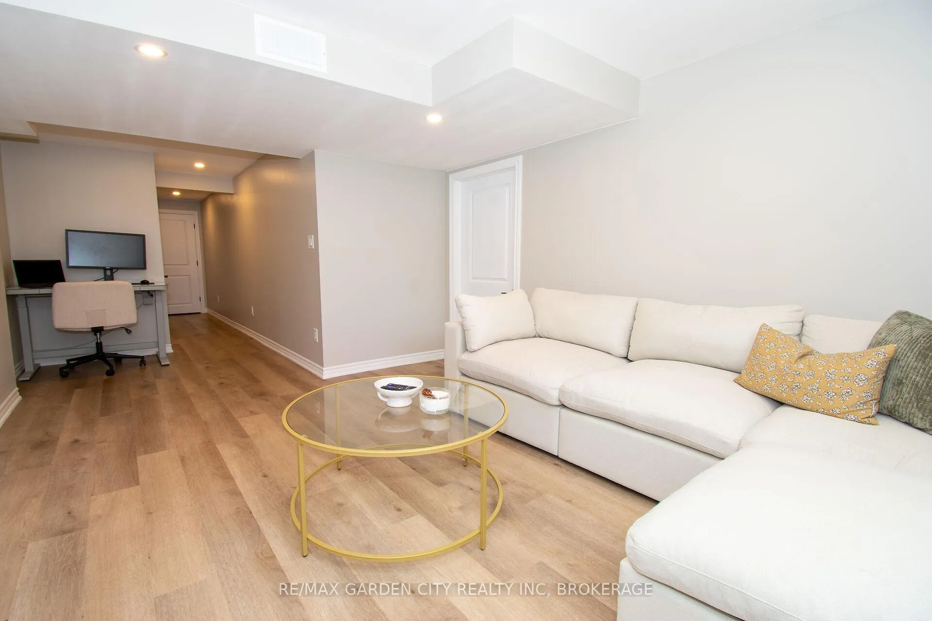 Photo 33 of 15 Lymburner Street, Pelham, Fonthill — HOMEH