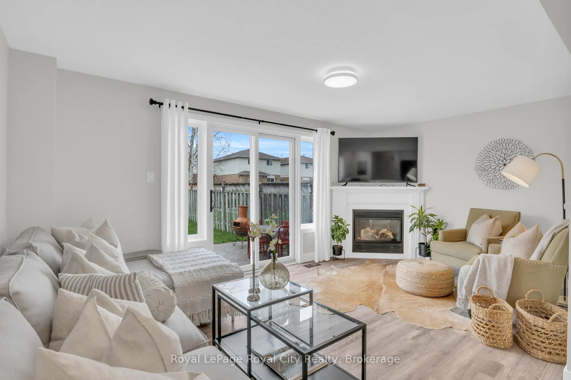 Photo 14 of 155 Stephanie Drive, Guelph, Willow West/Sugarbush/West Acres — HOMEH