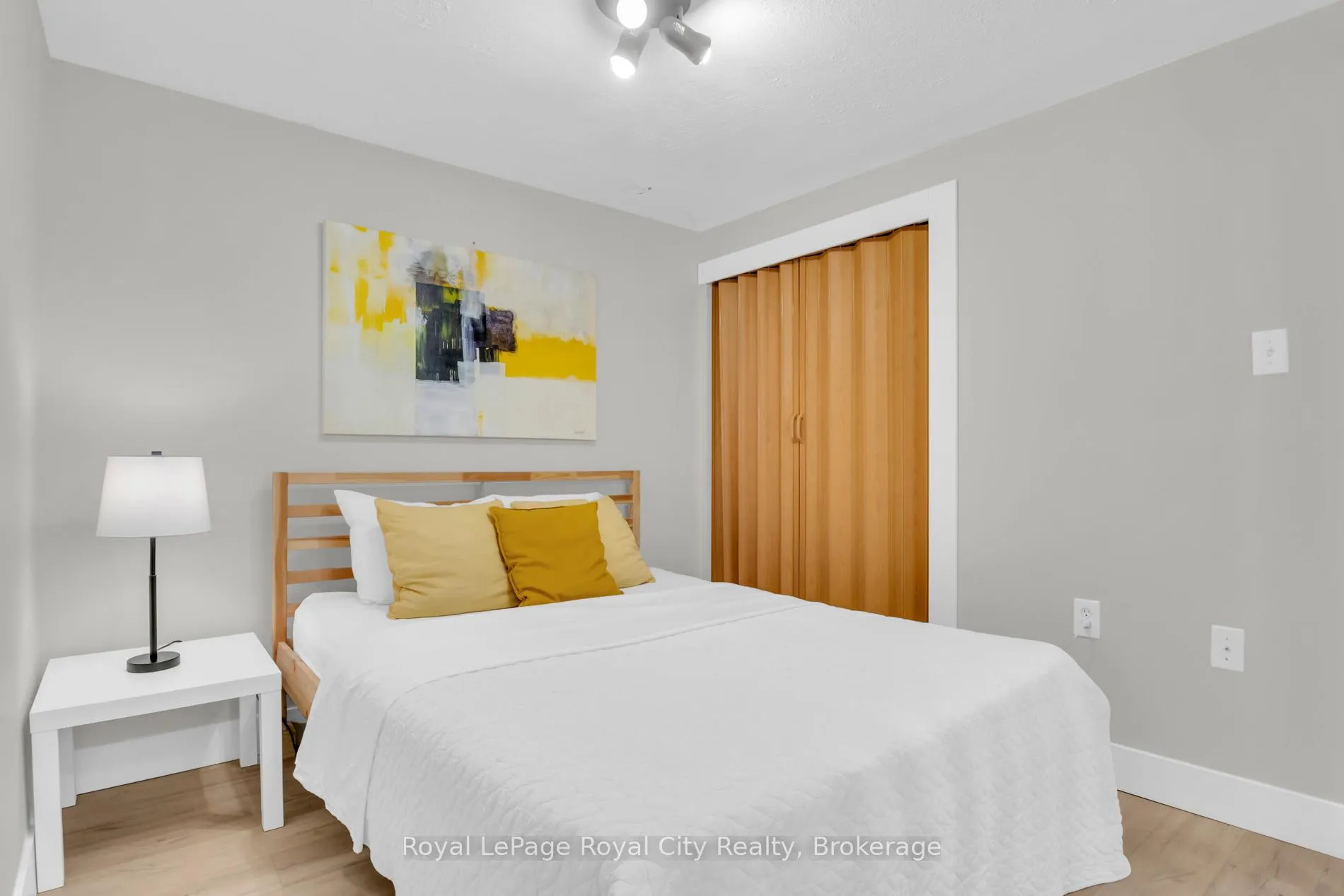Photo 31 of 155 Stephanie Drive, Guelph, Willow West/Sugarbush/West Acres — HOMEH