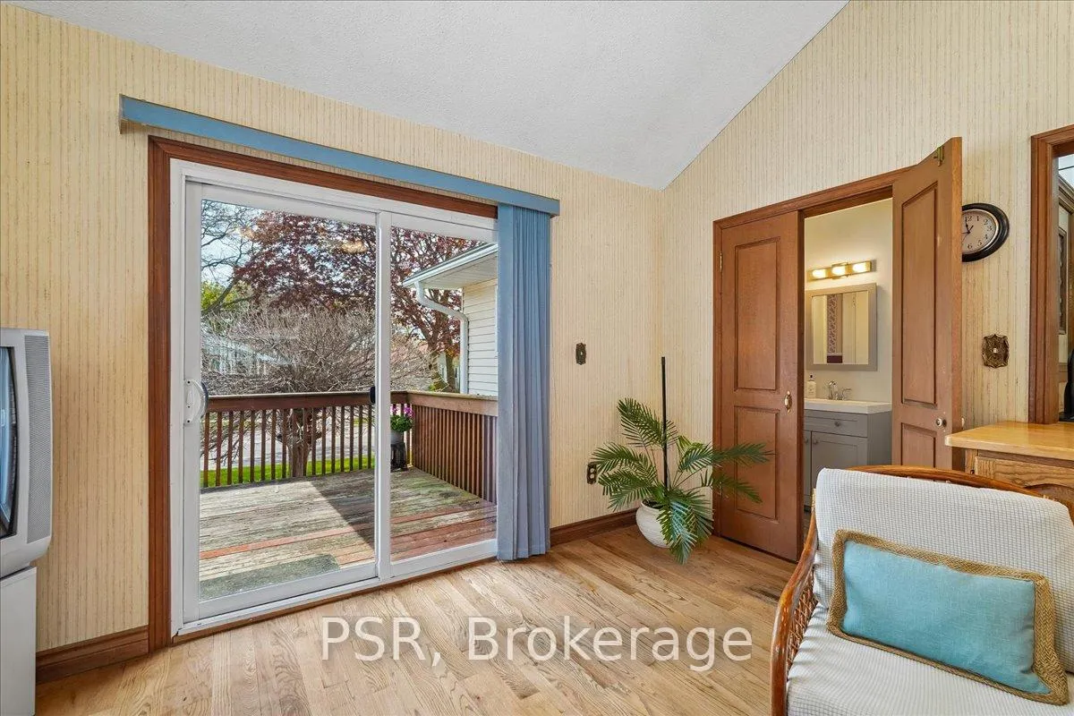 Photo 15 of 2204 Cartier Crescent, Burlington, Brant Hills — HOMEH