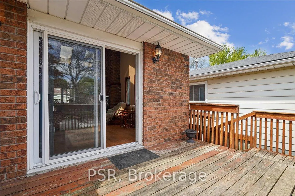 Photo 17 of 2204 Cartier Crescent, Burlington, Brant Hills — HOMEH