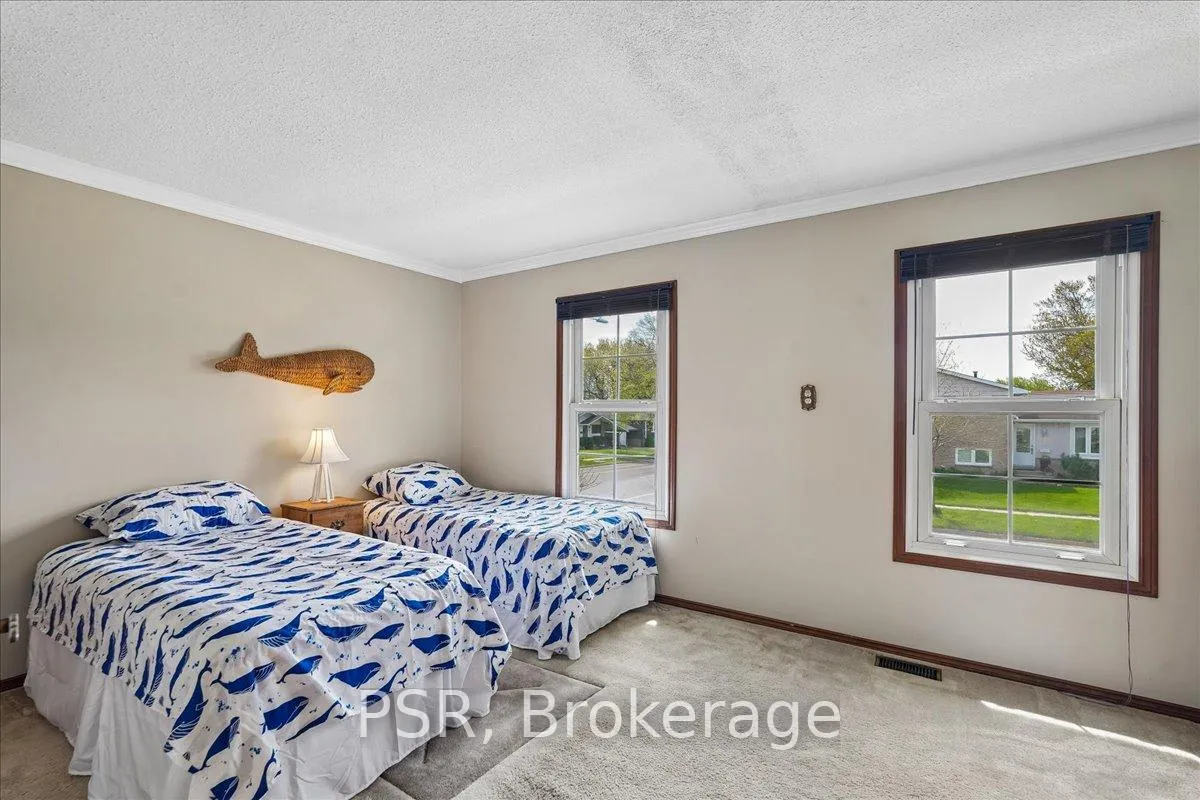 Photo 23 of 2204 Cartier Crescent, Burlington, Brant Hills — HOMEH