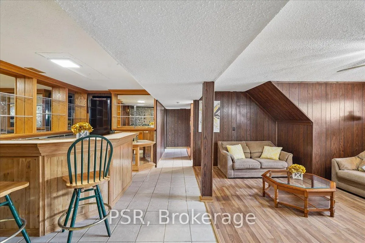 Photo 28 of 2204 Cartier Crescent, Burlington, Brant Hills — HOMEH