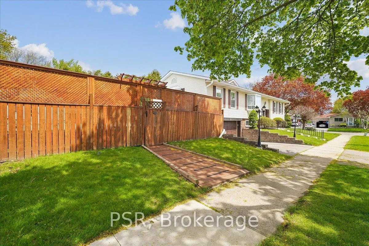 Photo 38 of 2204 Cartier Crescent, Burlington, Brant Hills — HOMEH