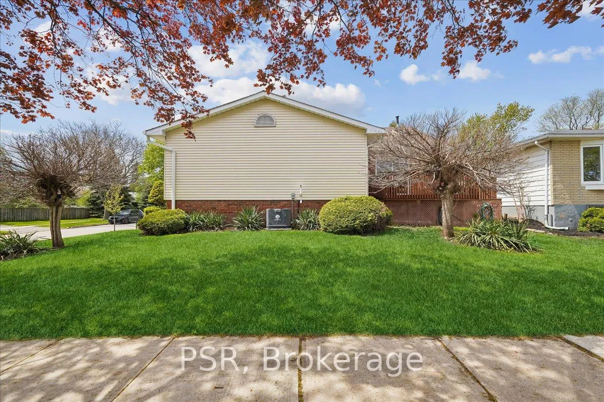 Photo 39 of 2204 Cartier Crescent, Burlington, Brant Hills — HOMEH