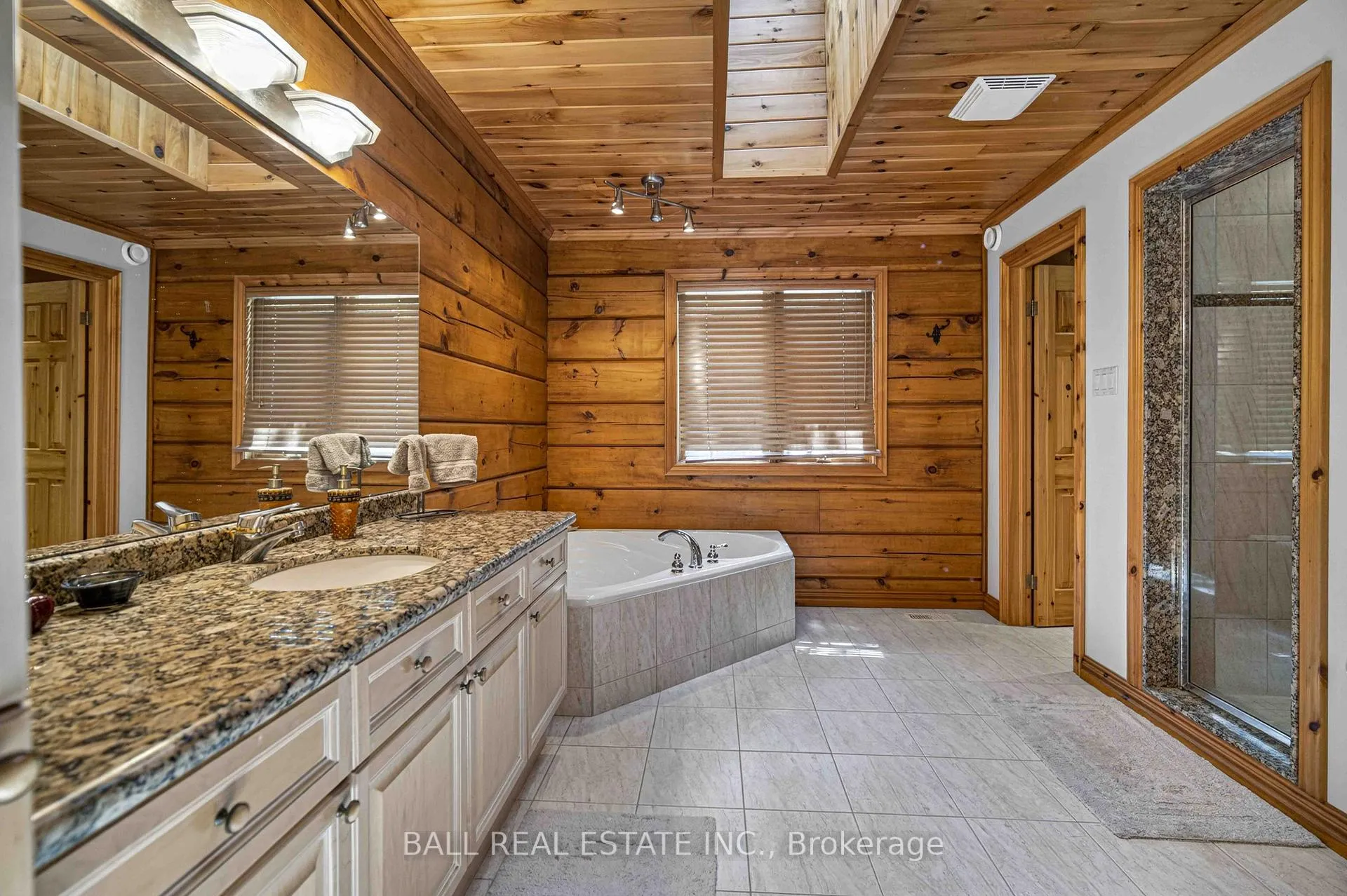 Photo 24 of 61 Ted's Lane, Trent Lakes — HOMEH