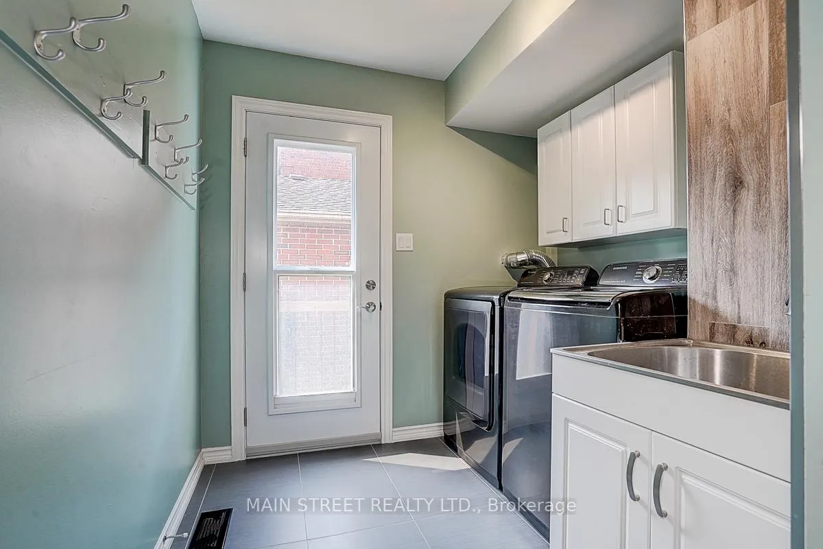 Photo 20 of 50 Spiers Crescent, Ajax, South East — HOMEH