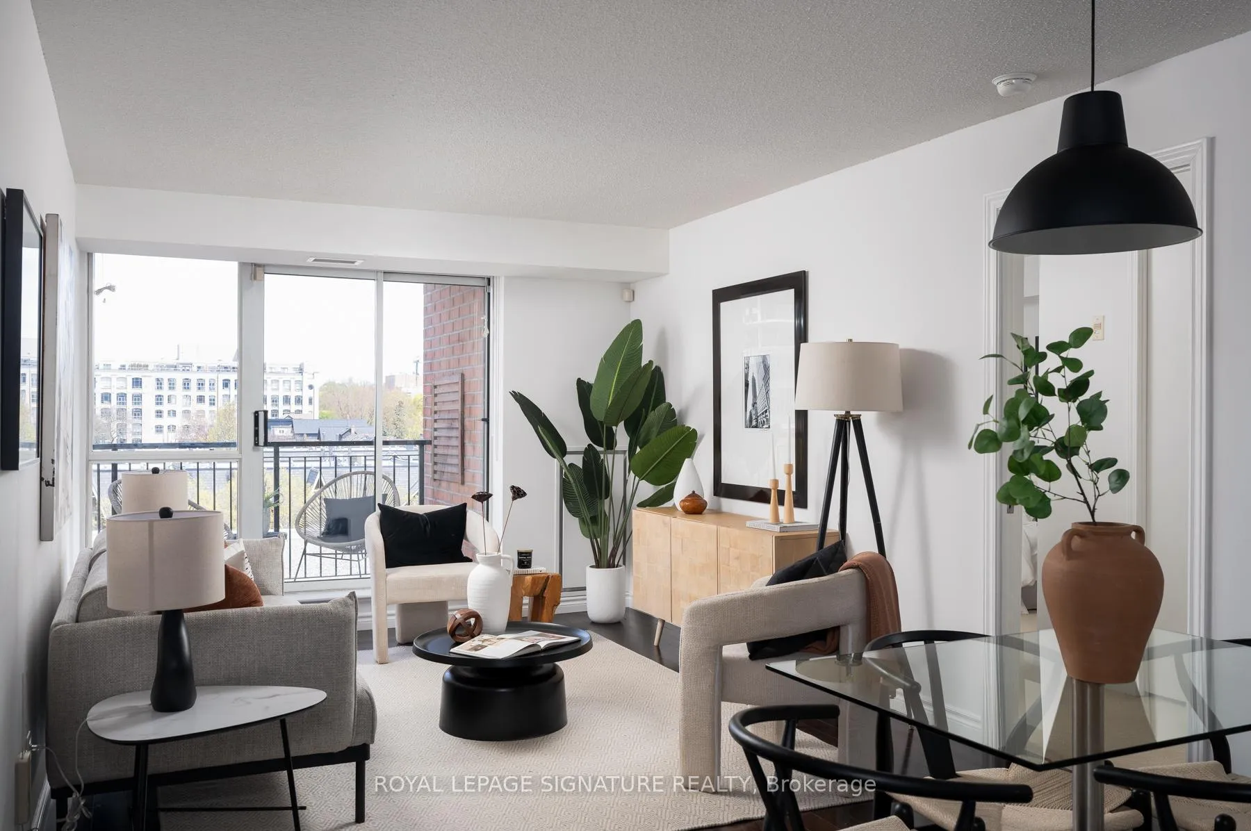 Photo 2 of Unit 621, 1000 King Street W, Toronto, Niagara — HOMEH