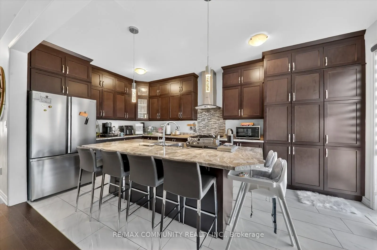 Photo 12 of 2725 Sapphire Drive, Pickering, Rural Pickering — HOMEH