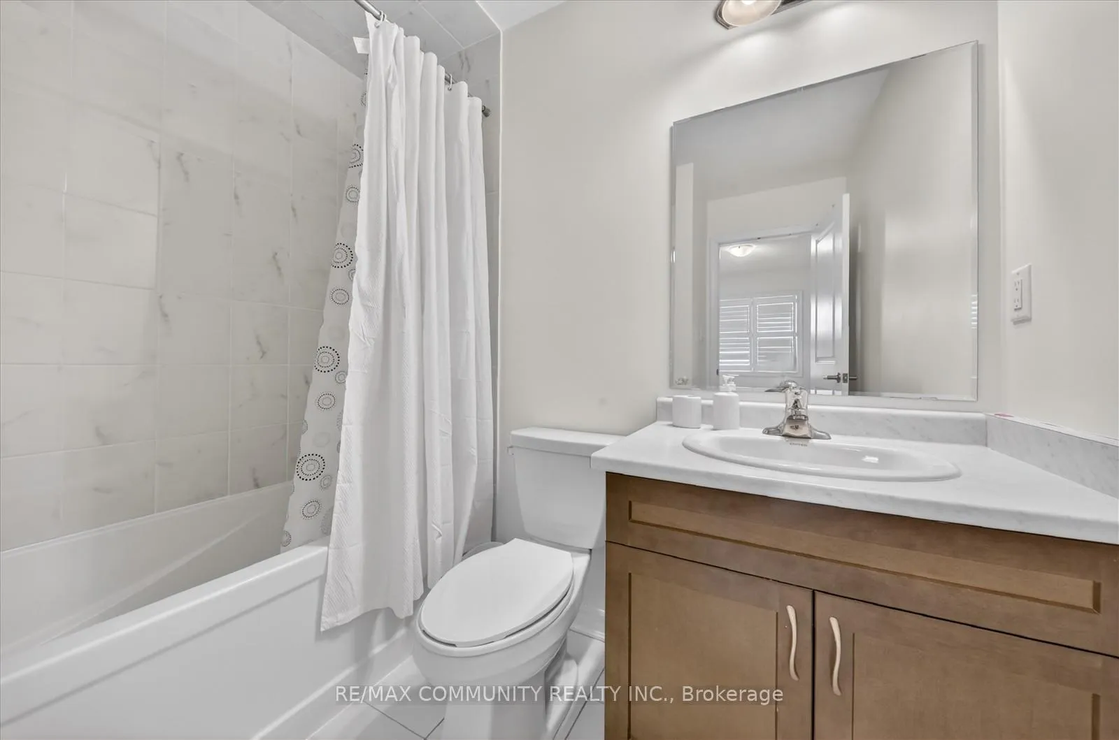 Photo 32 of 2725 Sapphire Drive, Pickering, Rural Pickering — HOMEH