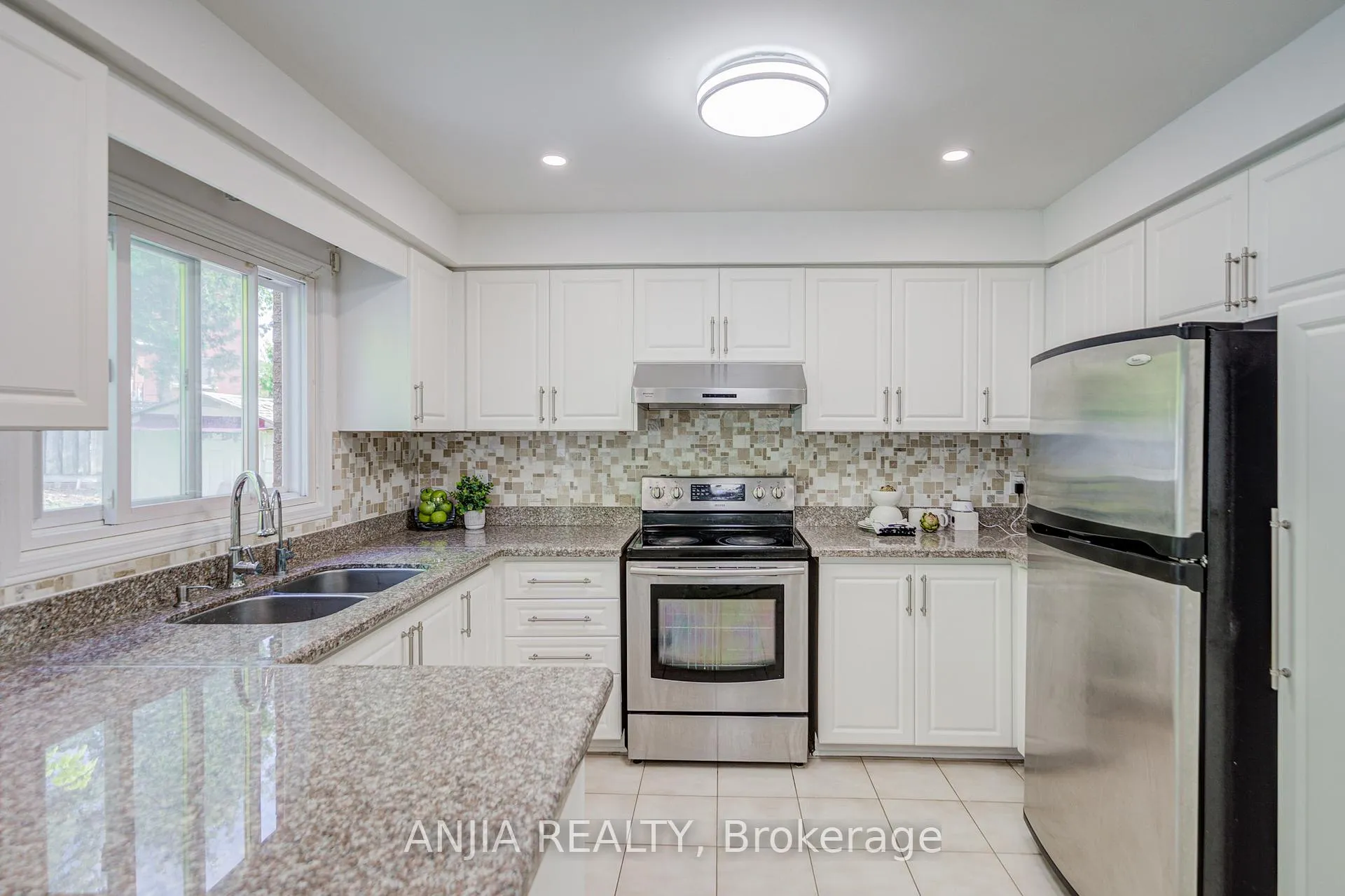 Photo 15 of 90 Olivewood Drive, Markham, Middlefield — HOMEH