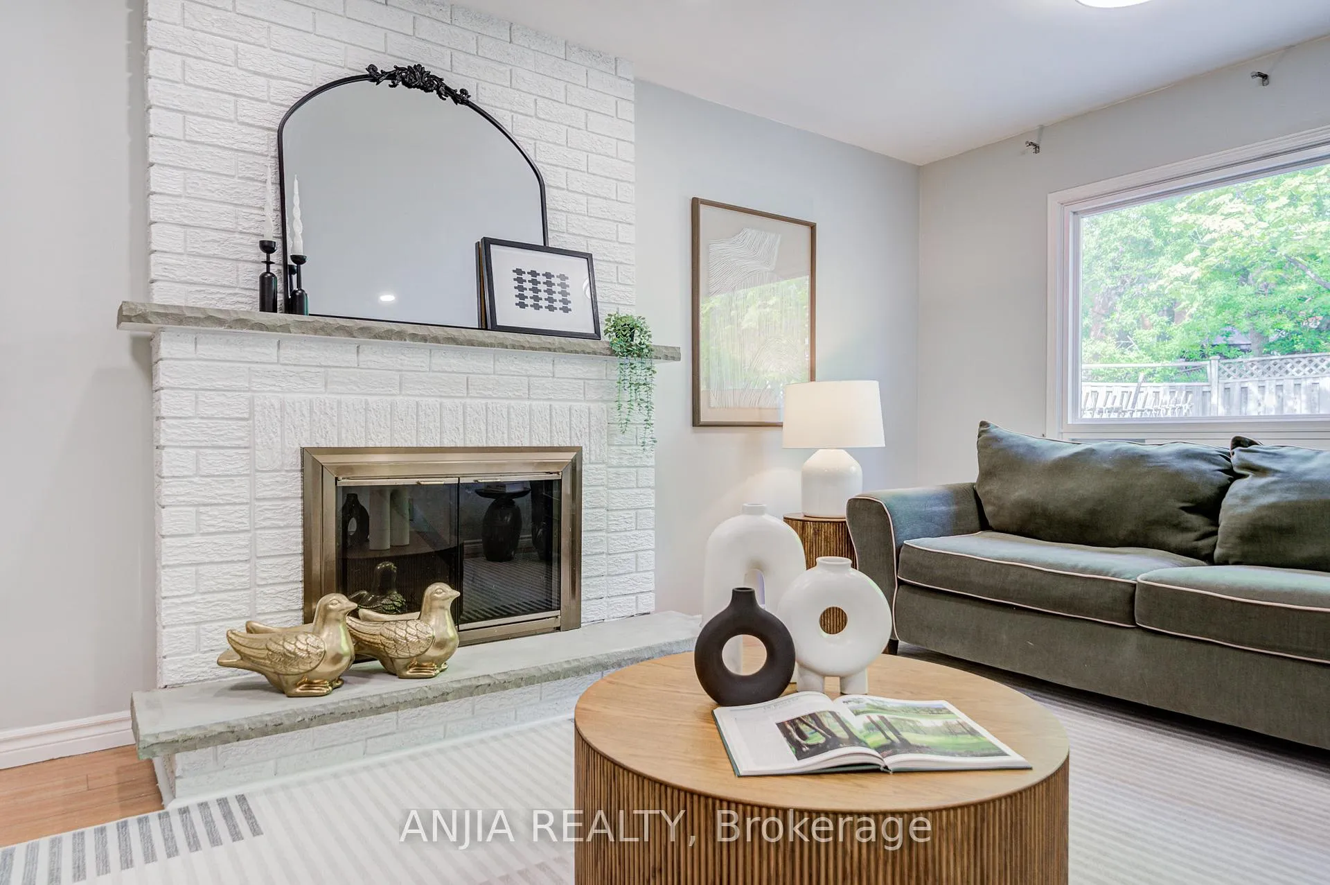 Photo 18 of 90 Olivewood Drive, Markham, Middlefield — HOMEH