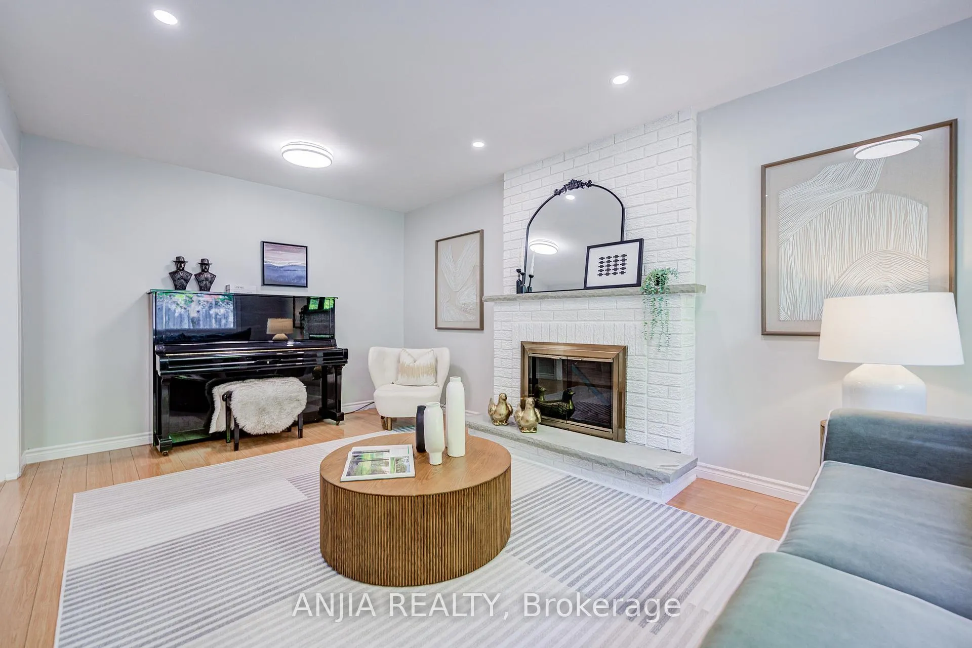 Photo 19 of 90 Olivewood Drive, Markham, Middlefield — HOMEH