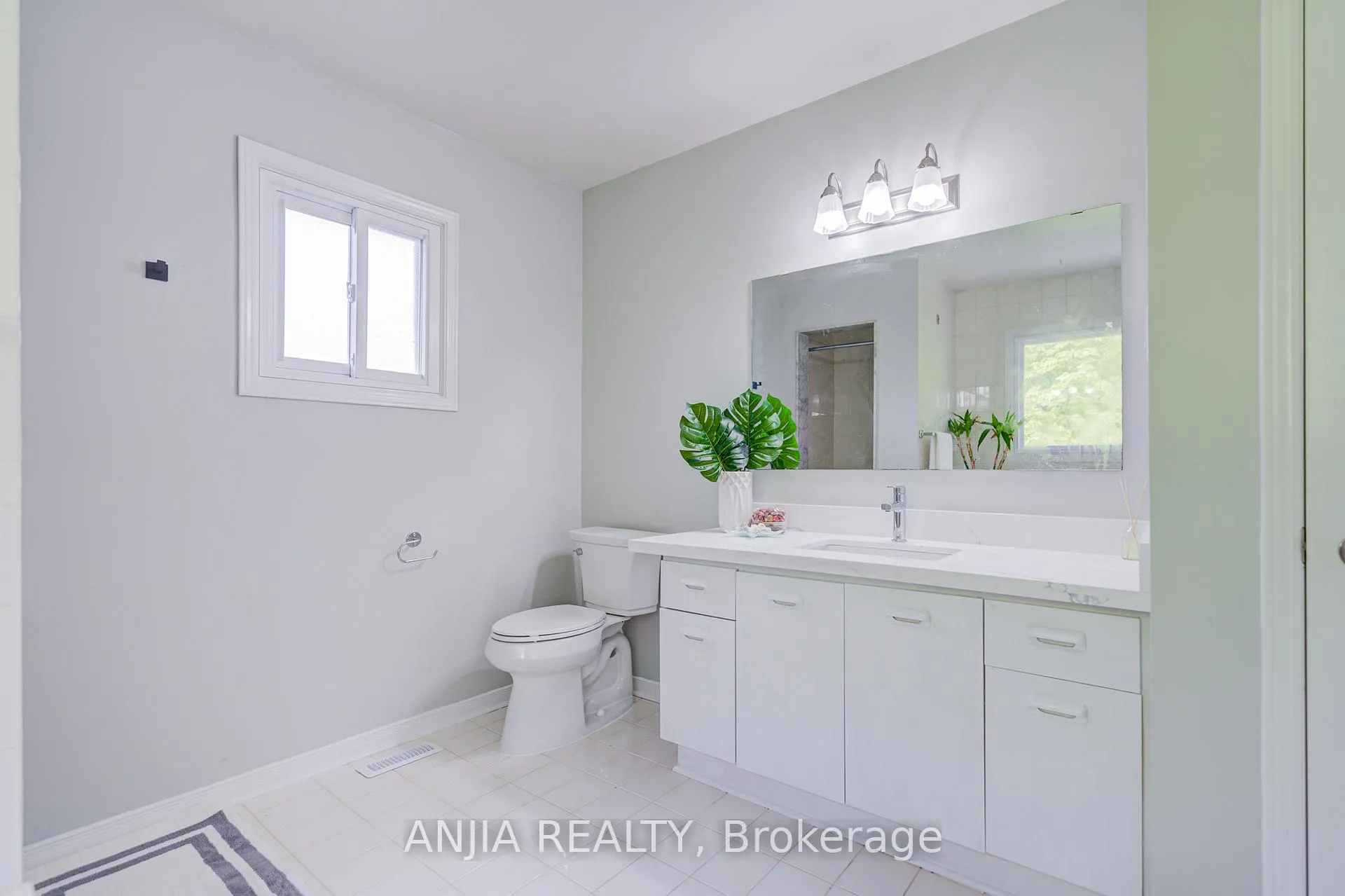 Photo 31 of 90 Olivewood Drive, Markham, Middlefield — HOMEH