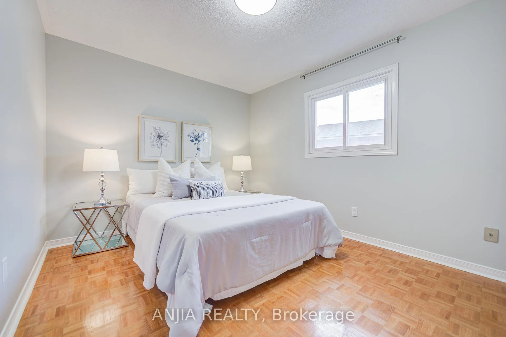 Photo 32 of 90 Olivewood Drive, Markham, Middlefield — HOMEH