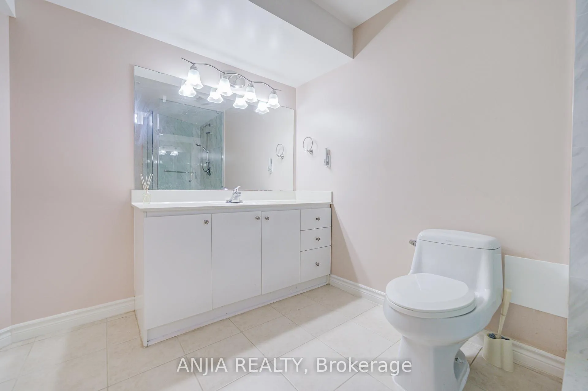 Photo 46 of 90 Olivewood Drive, Markham, Middlefield — HOMEH
