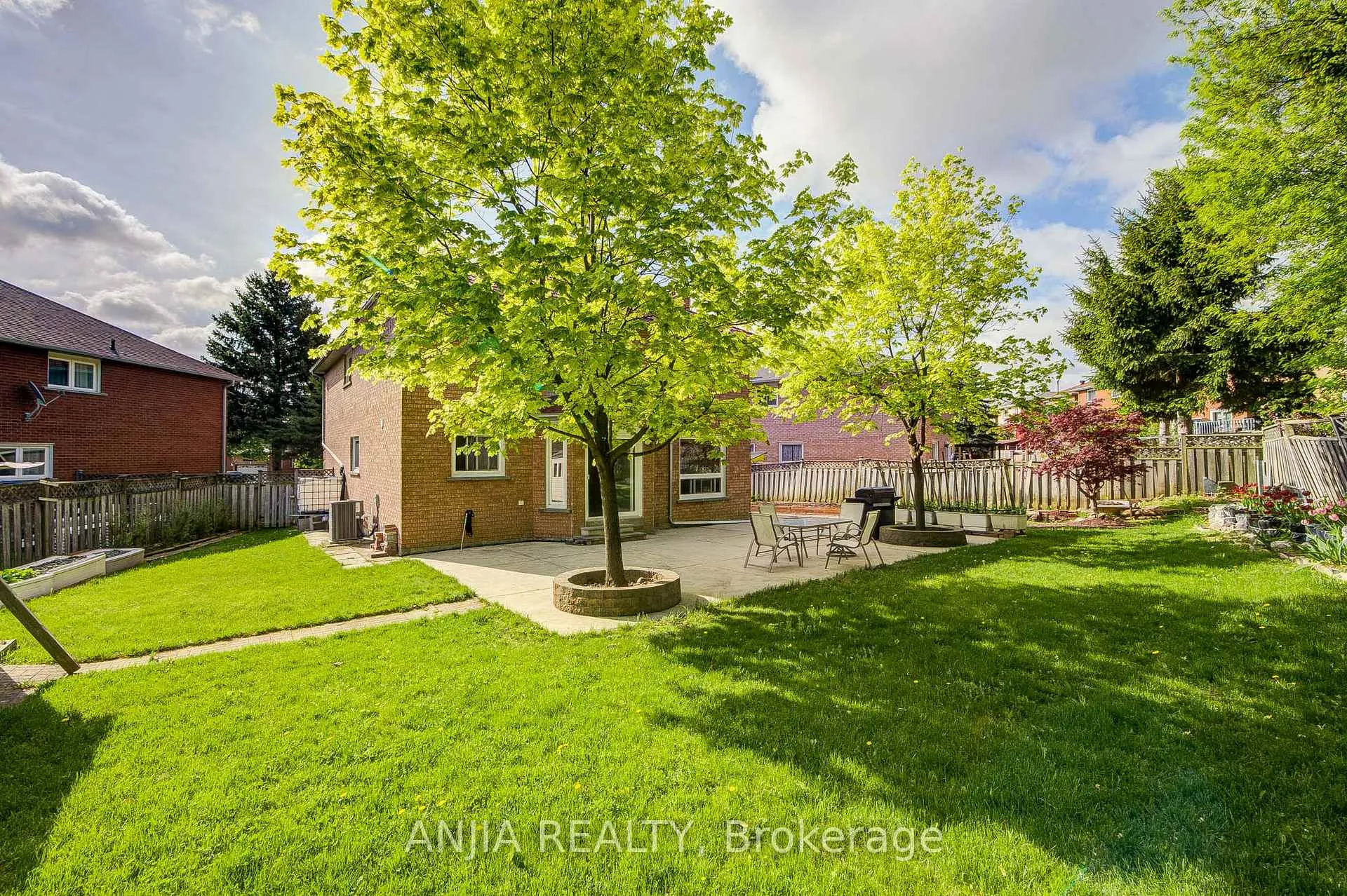 Photo 50 of 90 Olivewood Drive, Markham, Middlefield — HOMEH