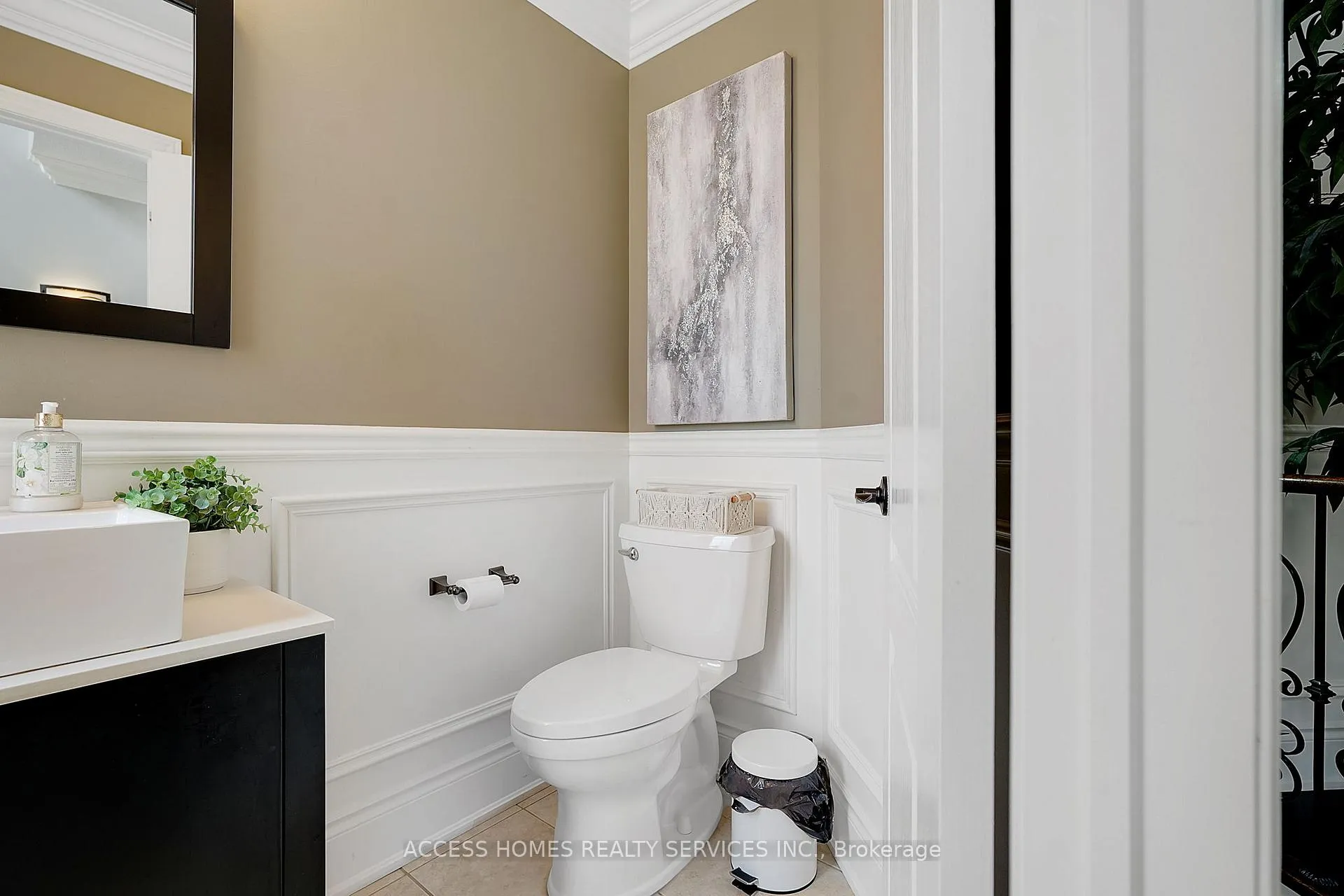 Photo 10 of 14 Fahey Drive, Brampton, Bram West — HOMEH