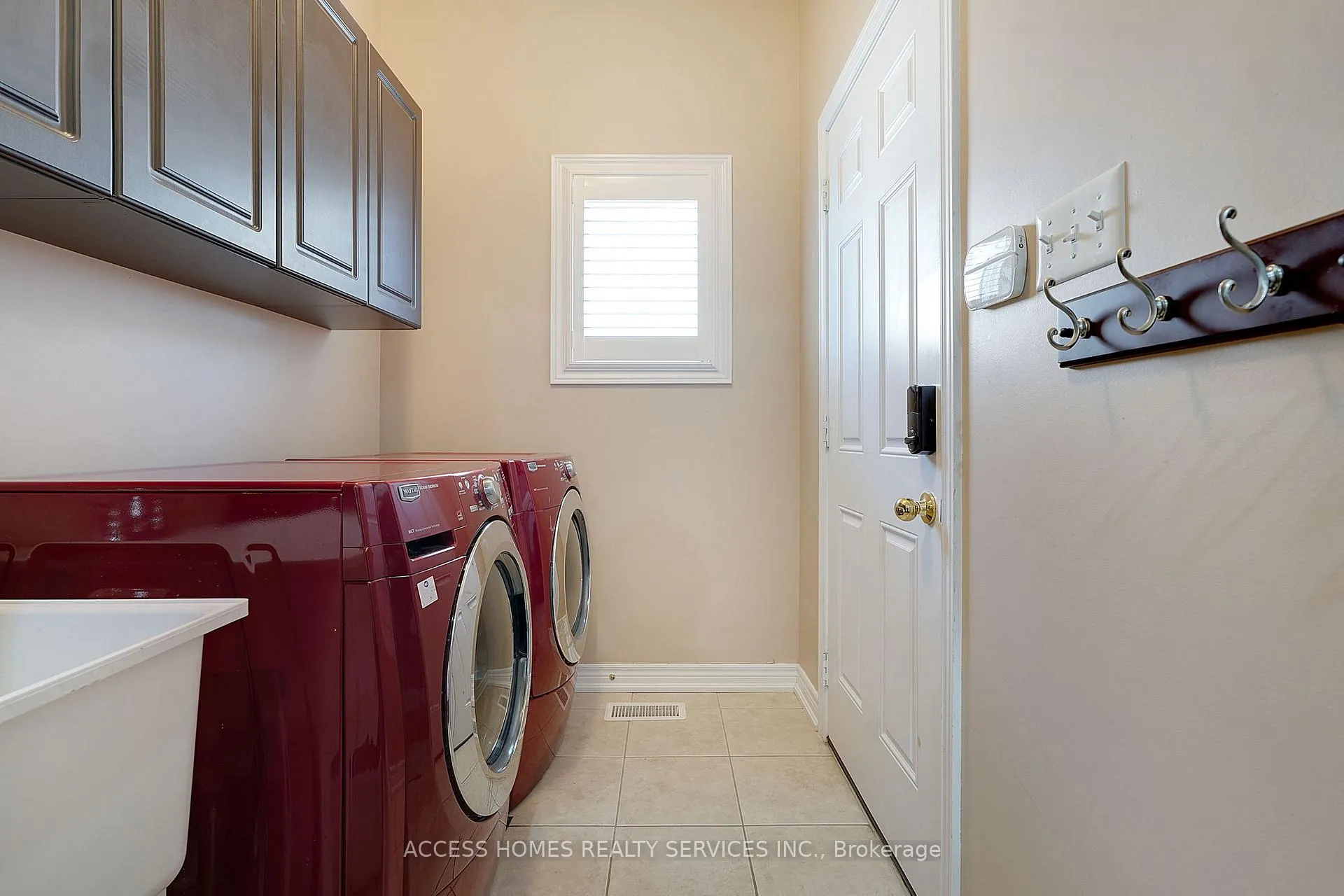 Photo 34 of 14 Fahey Drive, Brampton, Bram West — HOMEH