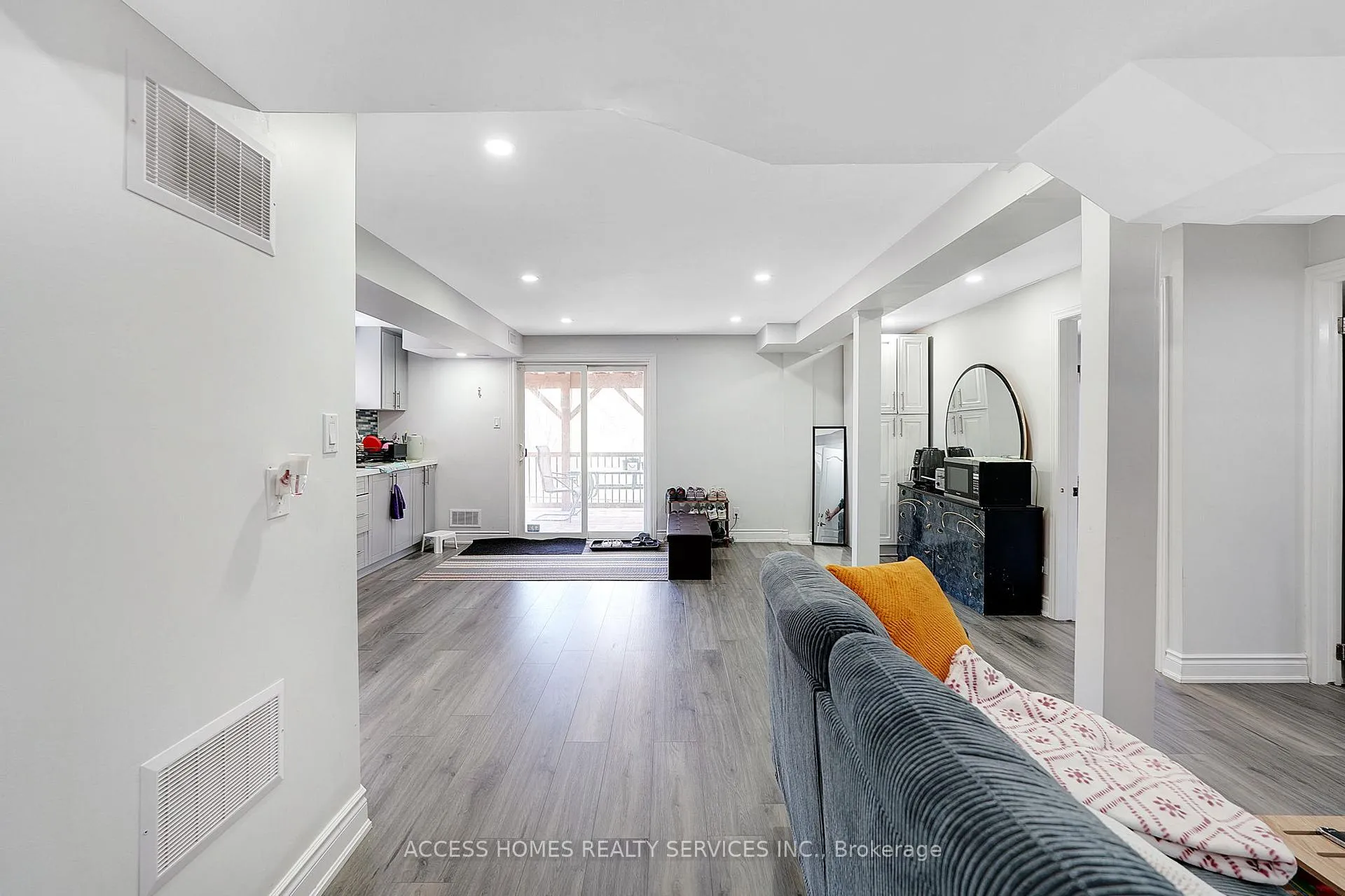 Photo 37 of 14 Fahey Drive, Brampton, Bram West — HOMEH
