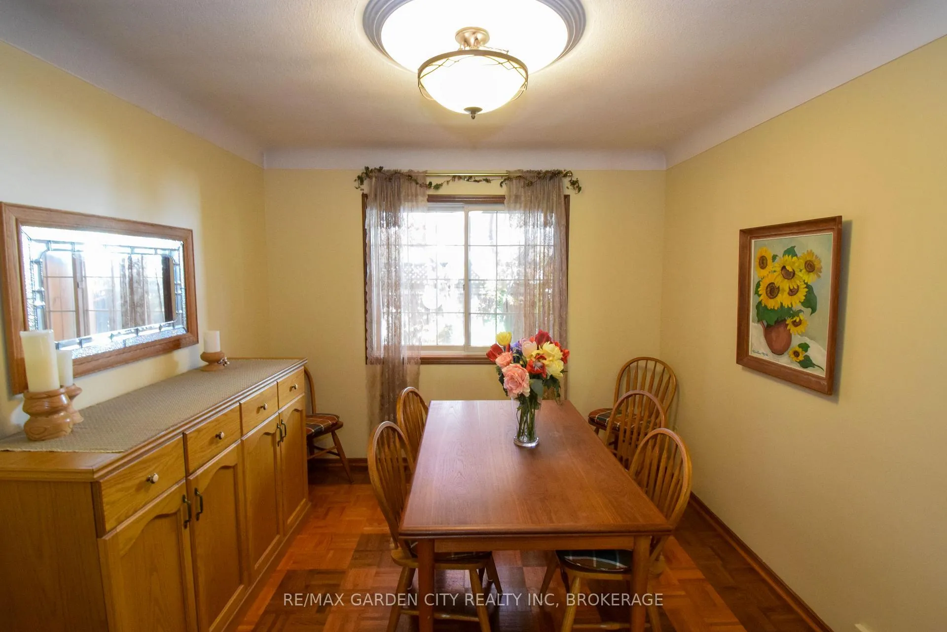 Photo 16 of 40 Belair Drive, St. Catharines, Port Dalhousie — HOMEH